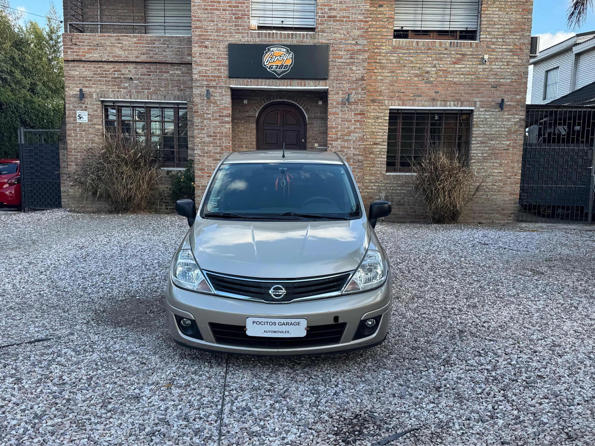 Nissan Tiida 1.6 Drive Sedan Mt