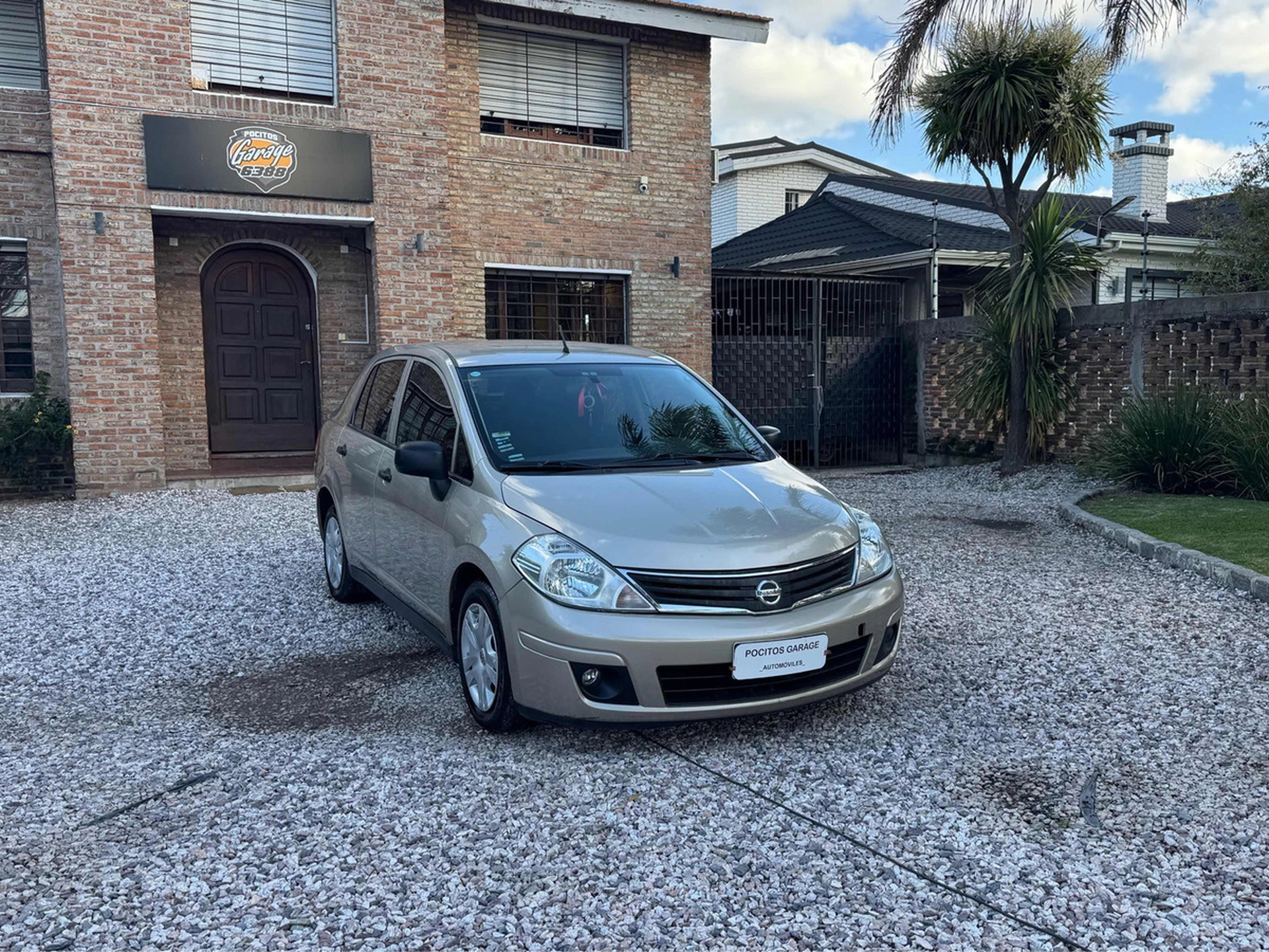 Nissan Tiida 1.6 Drive Sedan Mt