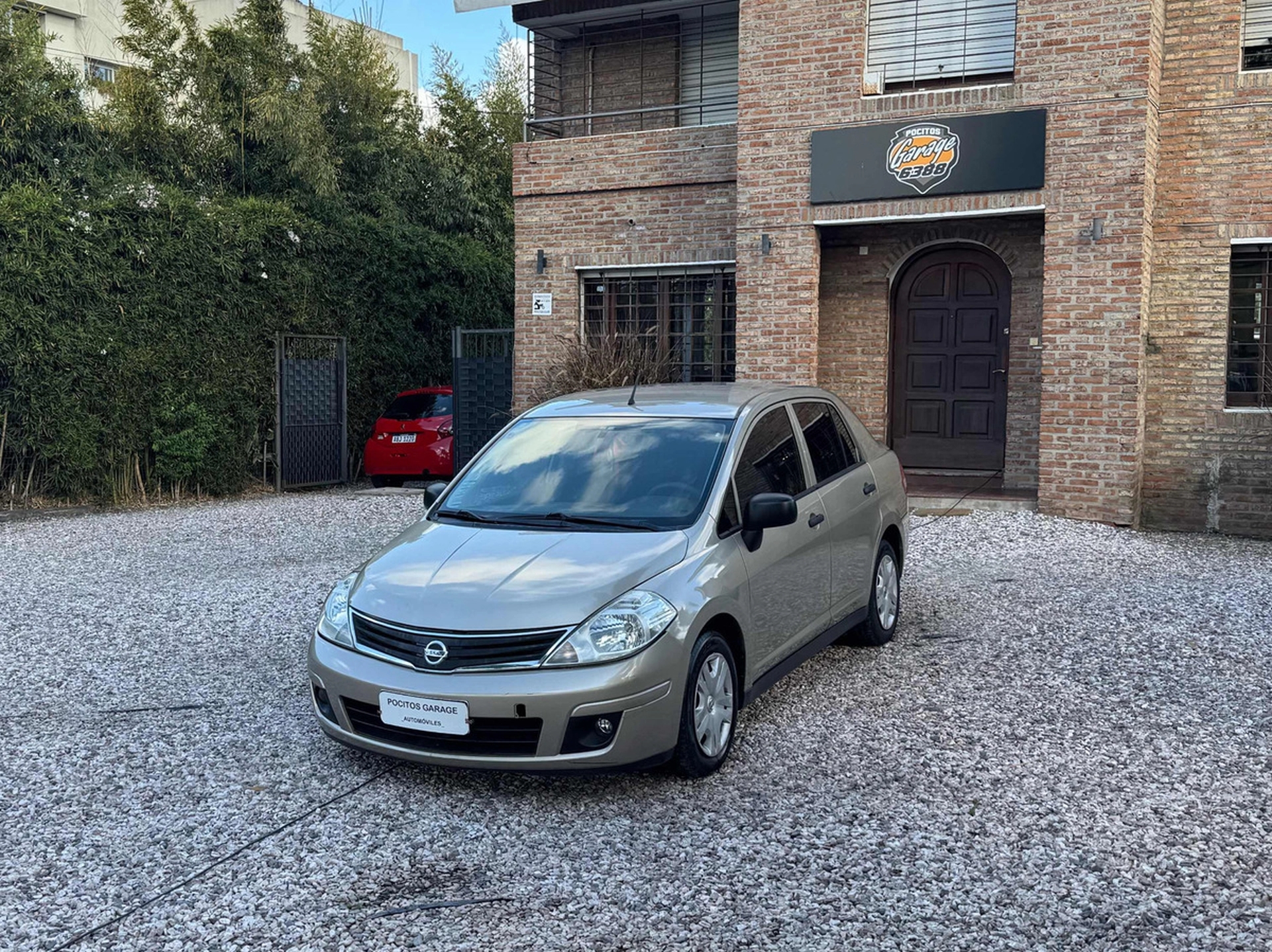 Nissan Tiida 1.6 Drive Sedan Mt