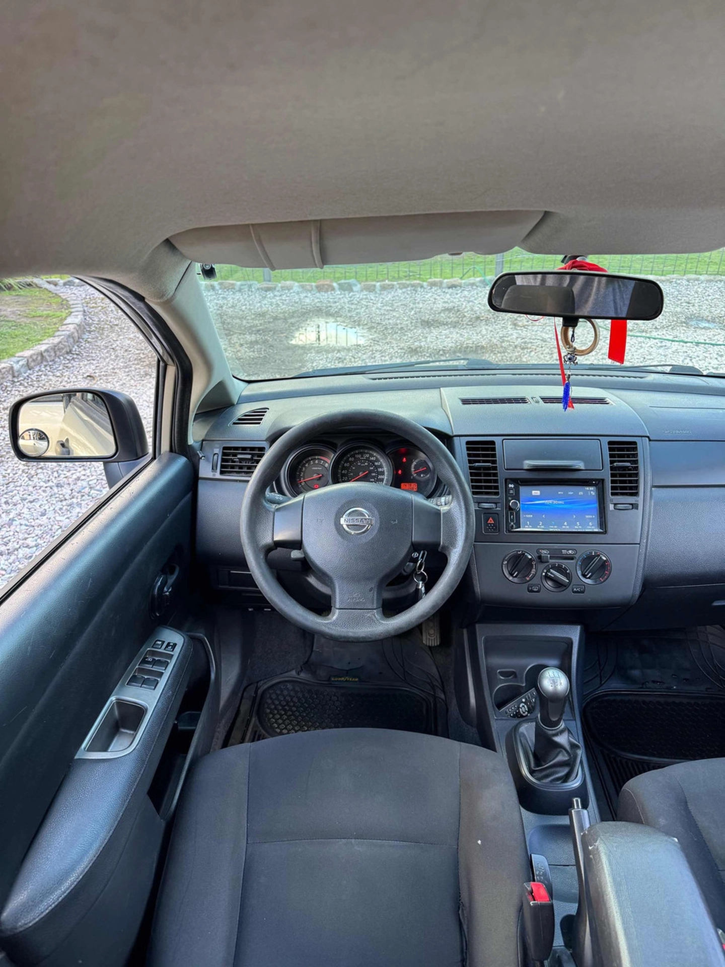 Nissan Tiida 1.6 Drive Sedan Mt