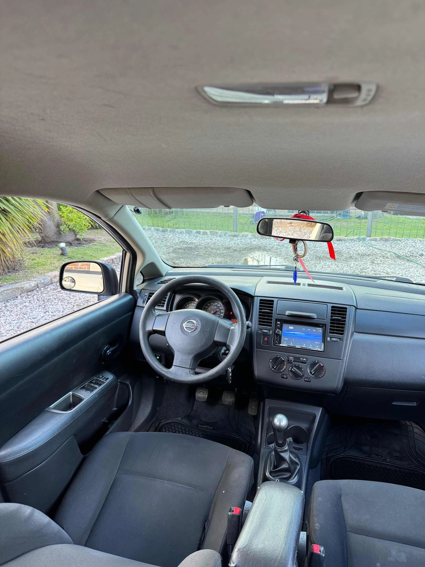 Nissan Tiida 1.6 Drive Sedan Mt