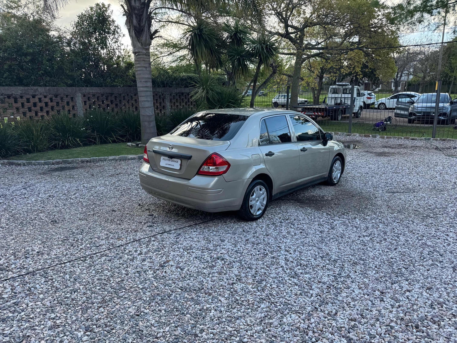 Nissan Tiida 1.6 Drive Sedan Mt