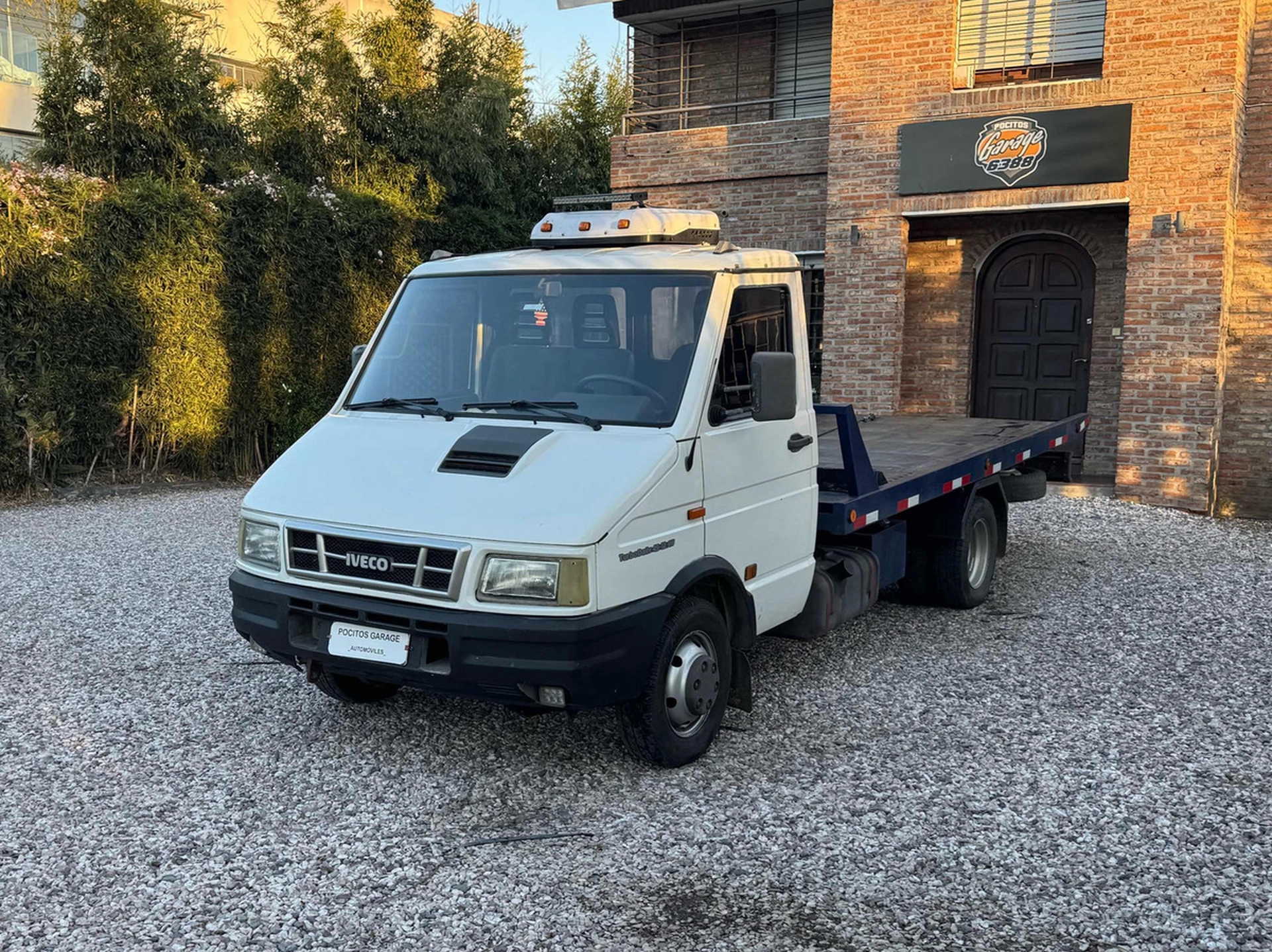 Camión Grúa Iveco Daily