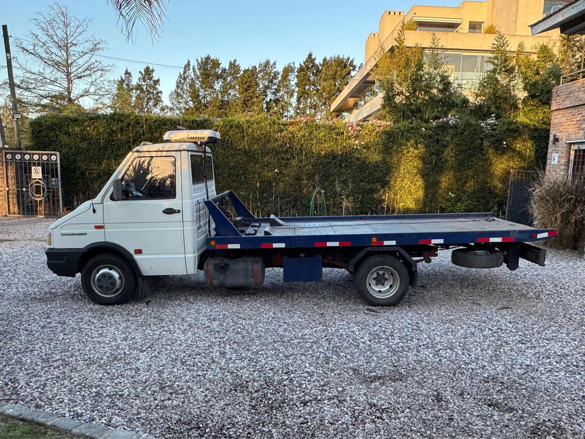 Camión Grúa Iveco Daily