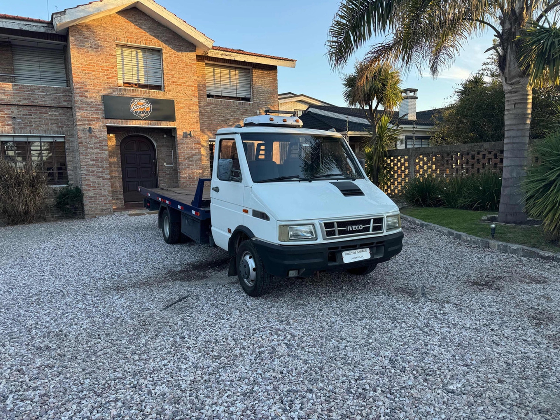 Camión Grúa Iveco Daily