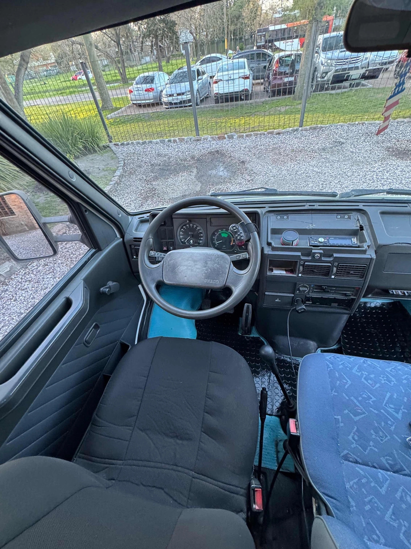 Camión Grúa Iveco Daily