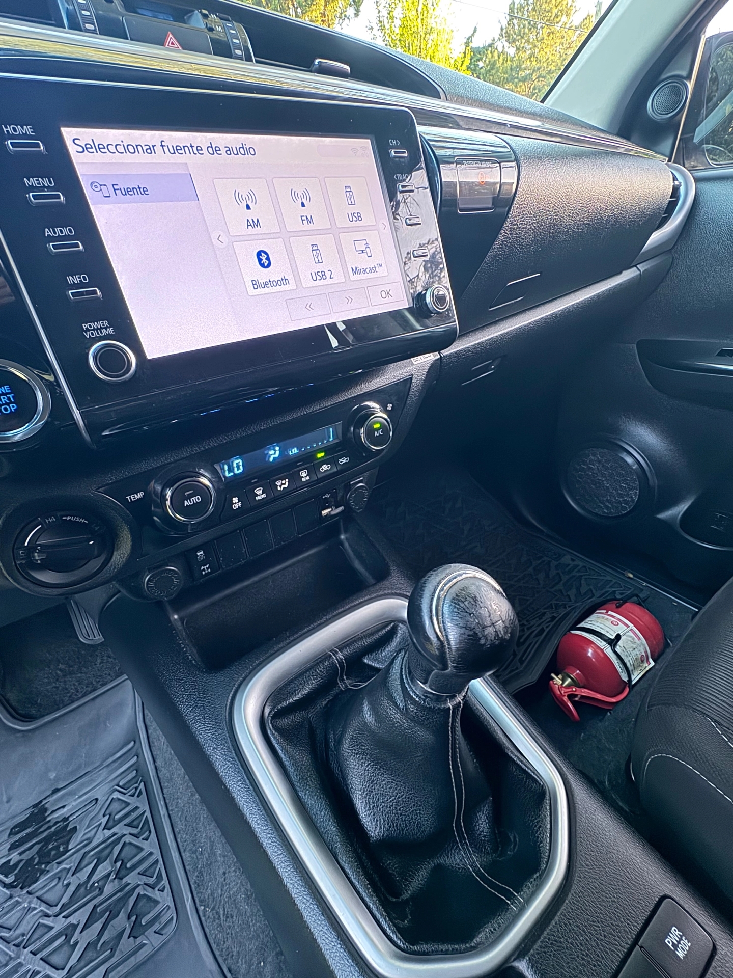 Toyota Hilux Cabina Doble 2.7 VVT-i SRV 4x4