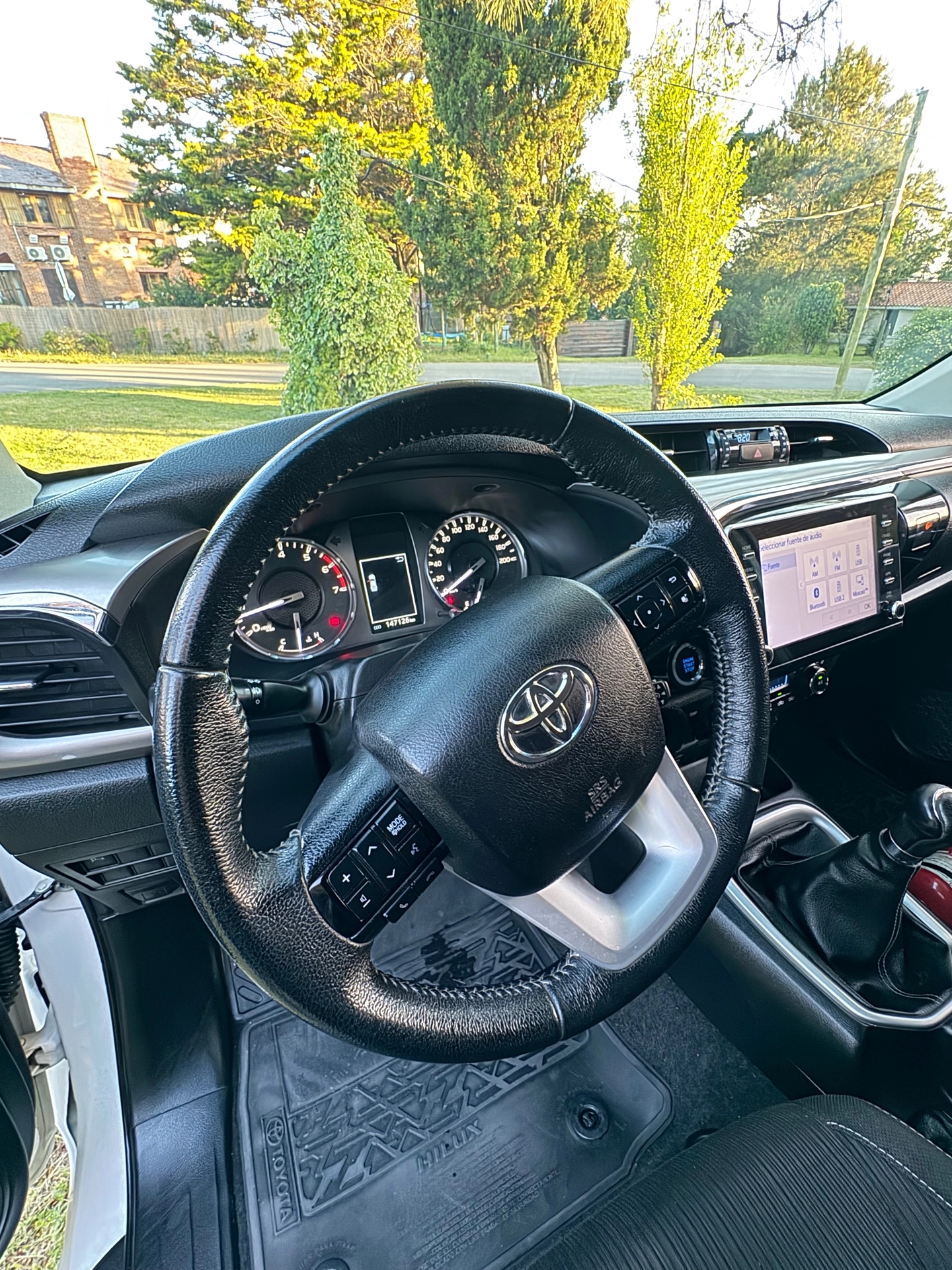 Toyota Hilux Cabina Doble 2.7 VVT-i SRV 4x4