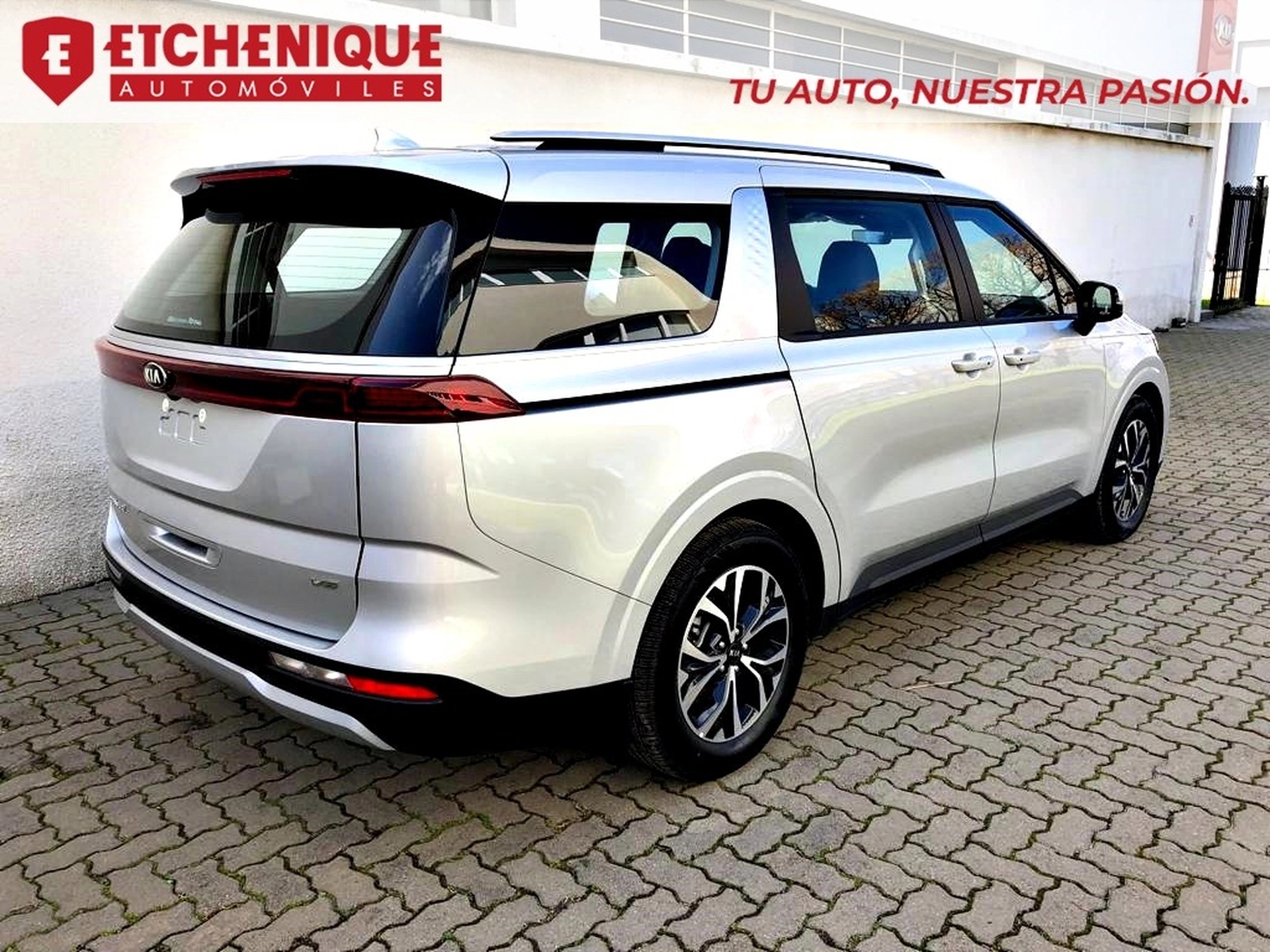 Kia Carnival 3.5 V6 Ex Plus Etchenique