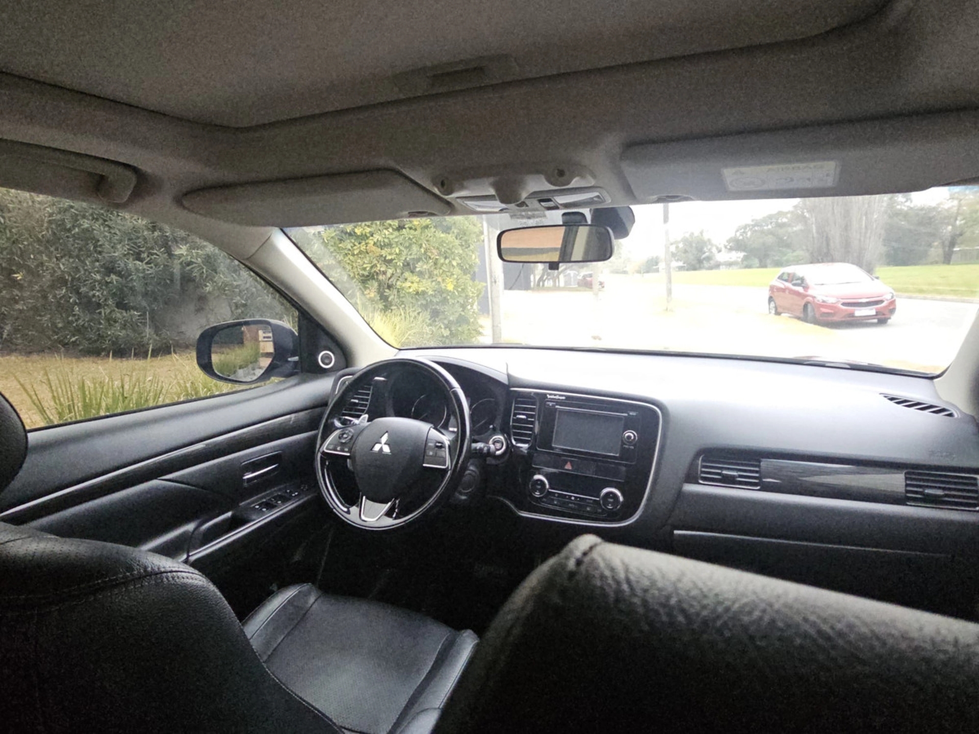 Mitsubishi Outlander - 3 Filas De Asientos - 3.0 4wd V6