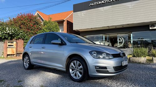 Volkswagen Golf Comfortline DSG 1.4