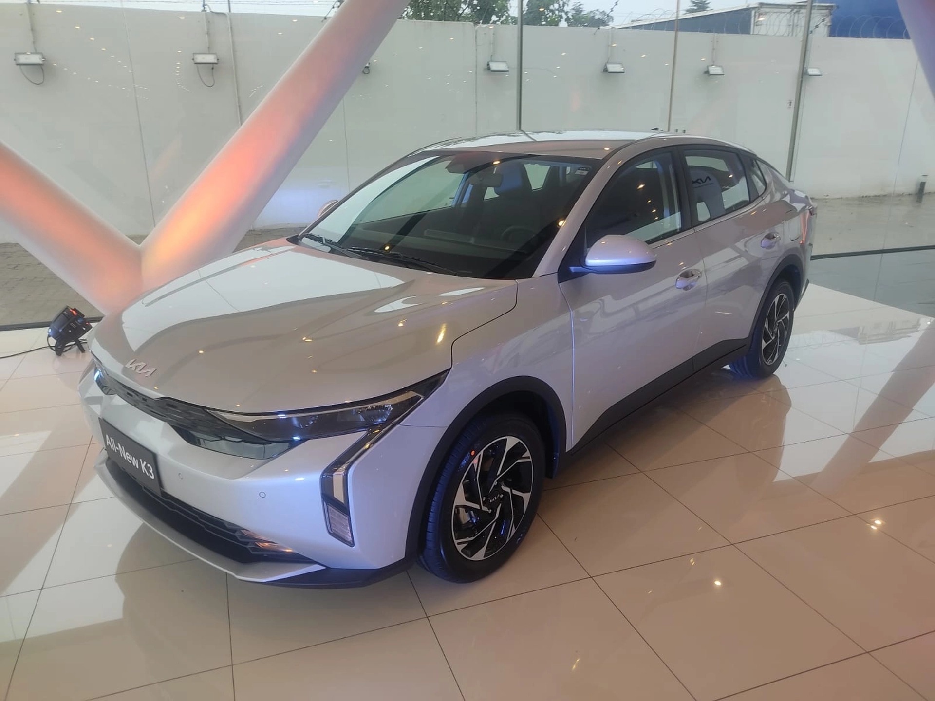 Kia K3 Sedán Lx Manual 1.4