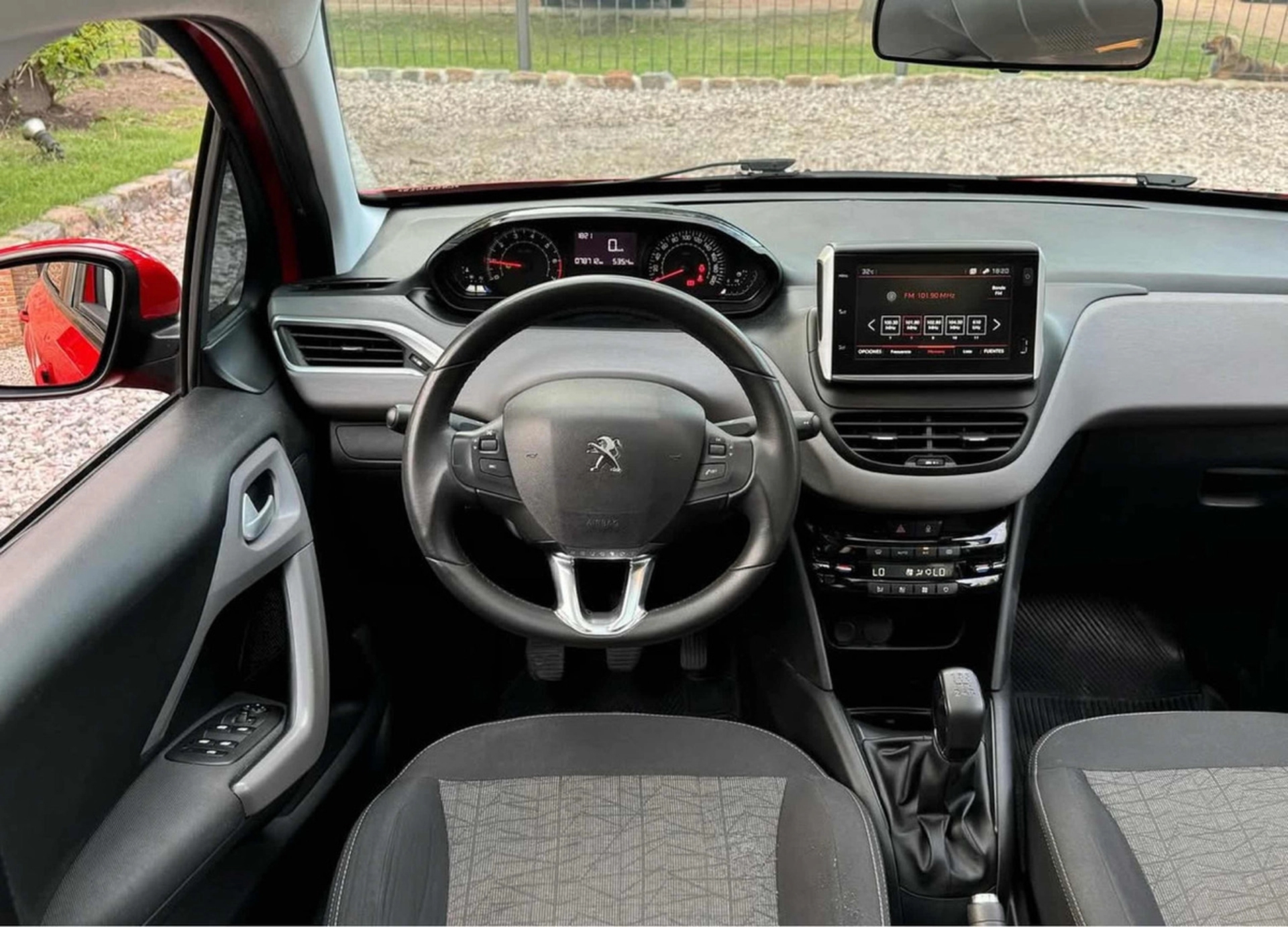 Peugeot 208 1.2 Active 82cv 5p