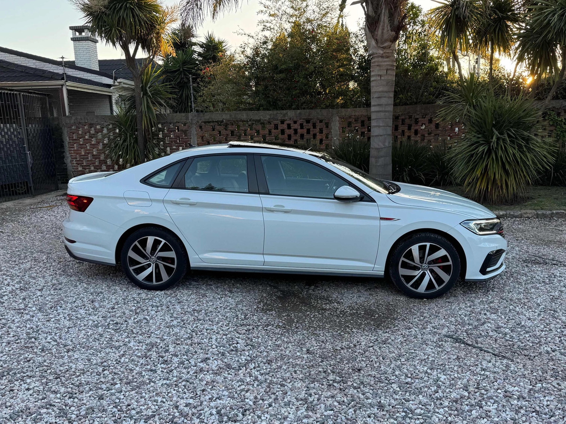 Volkswagen Vento 2.0 Tsi Gli 211cv App Connect + Nav