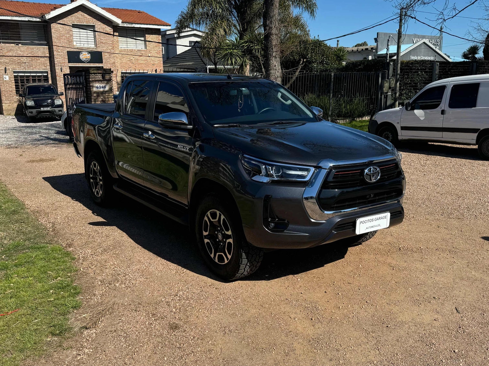 Toyota Hilux 2.8 Tdi Cd Srv Plus 4x4 At Tss