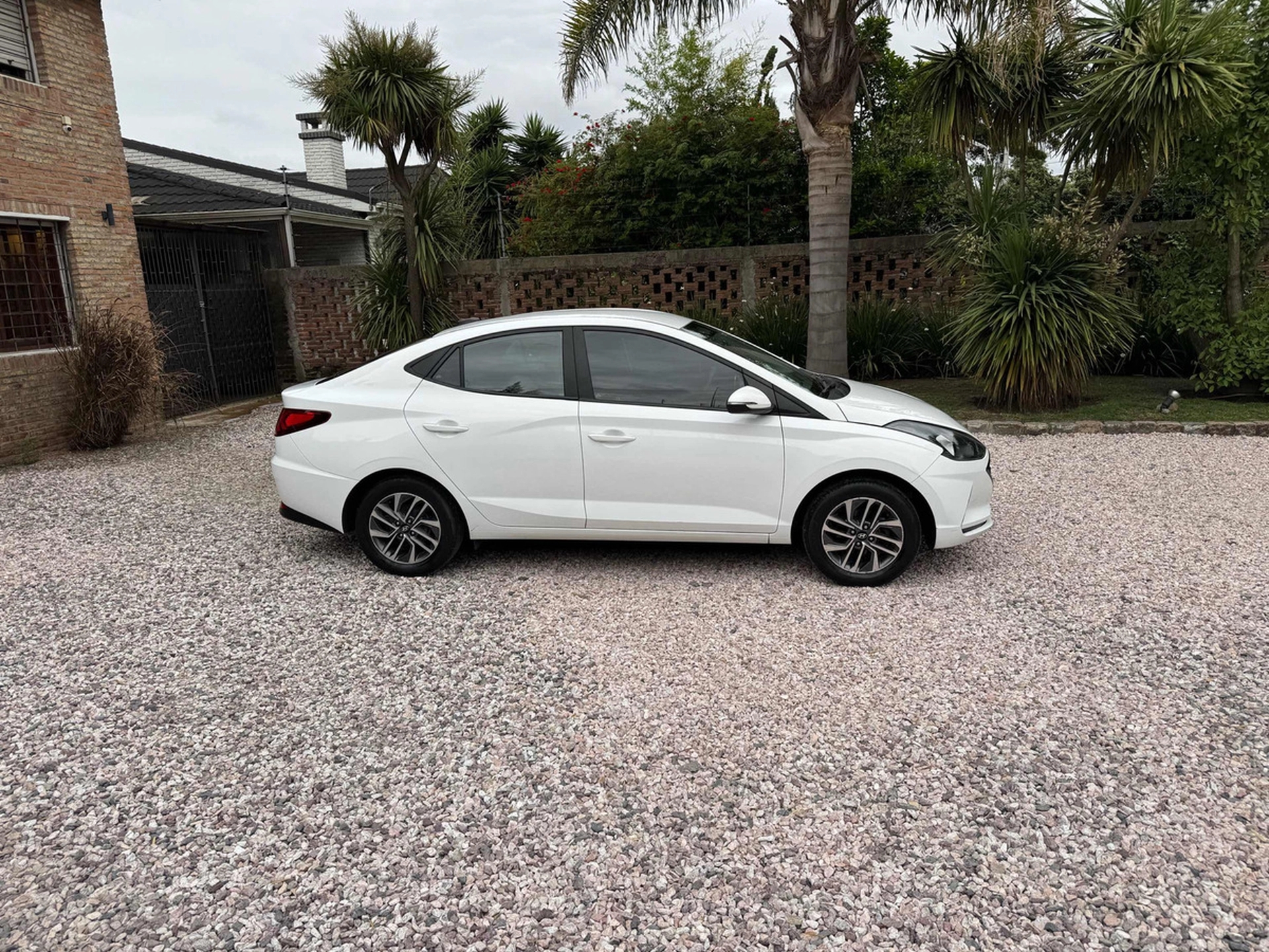 Hyundai Hb20s 1.0 Premium Mt