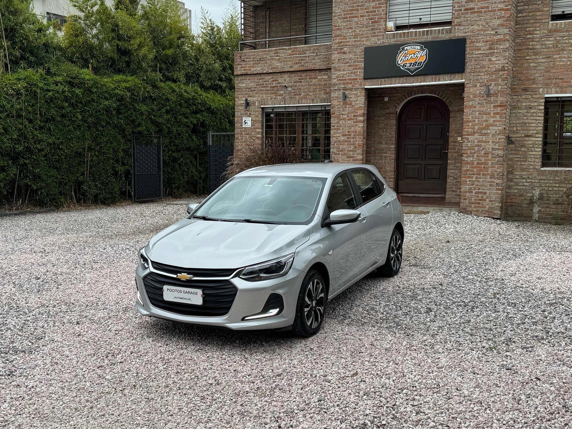Chevrolet Onix 1.0t Hb Premier At