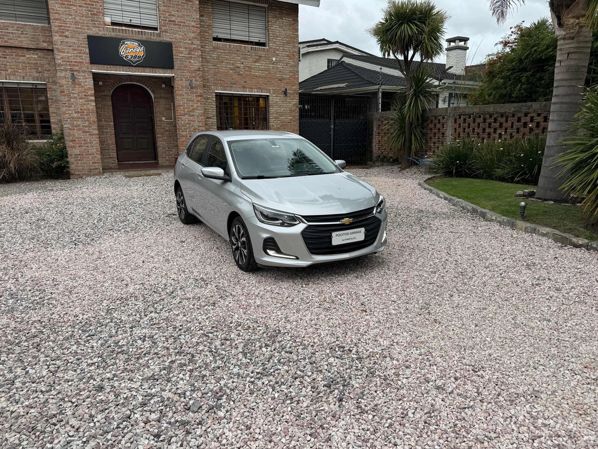 Chevrolet Onix 1.0t Hb Premier At