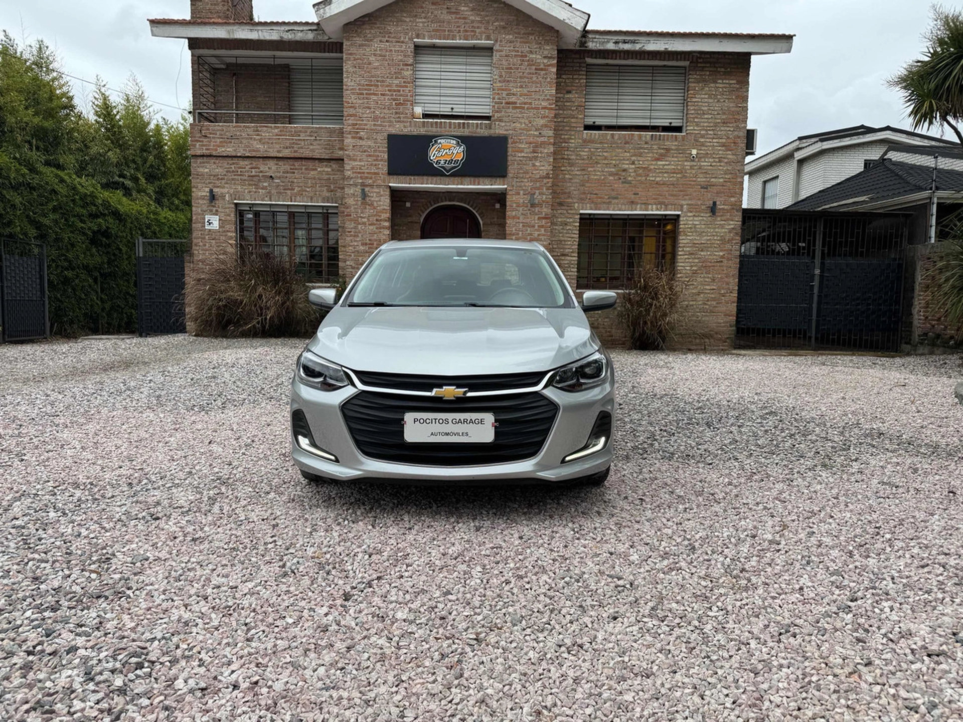 Chevrolet Onix 1.0t Hb Premier At