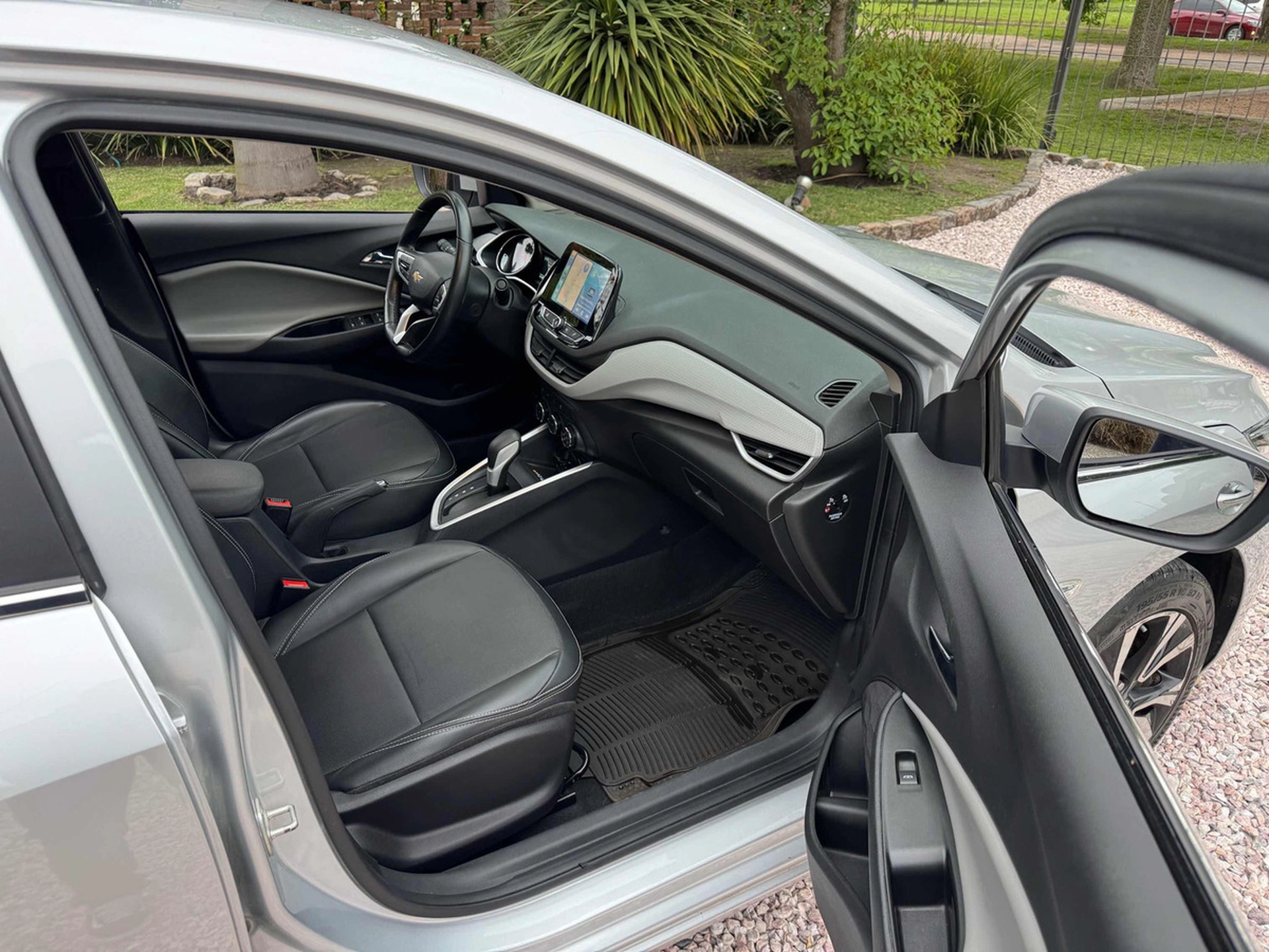 Chevrolet Onix 1.0t Hb Premier At