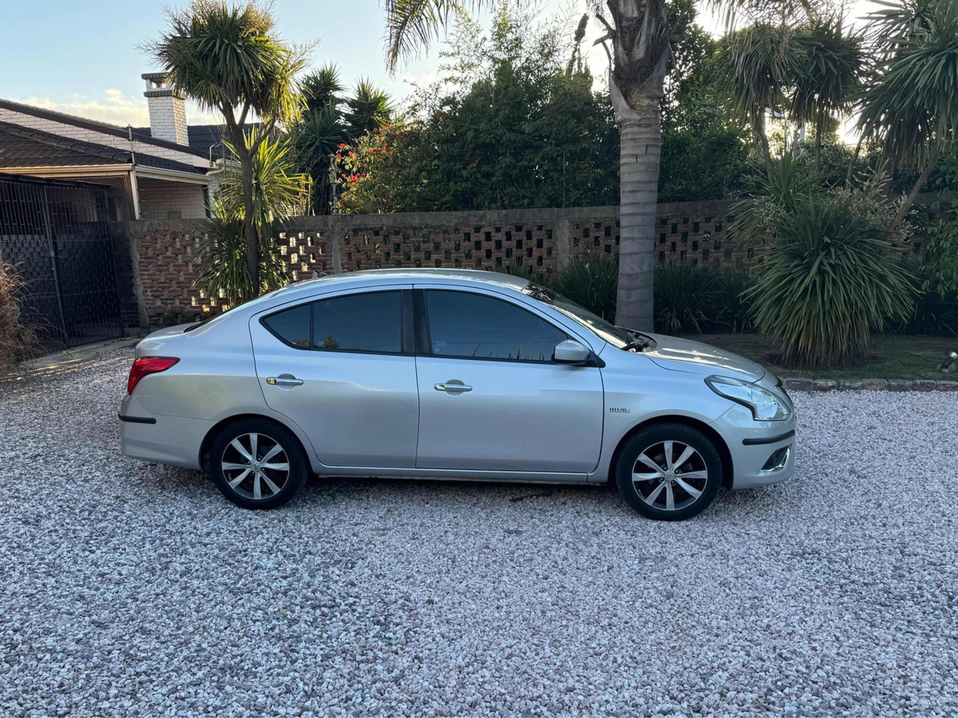 Nissan Versa 1.6 Advance Mt