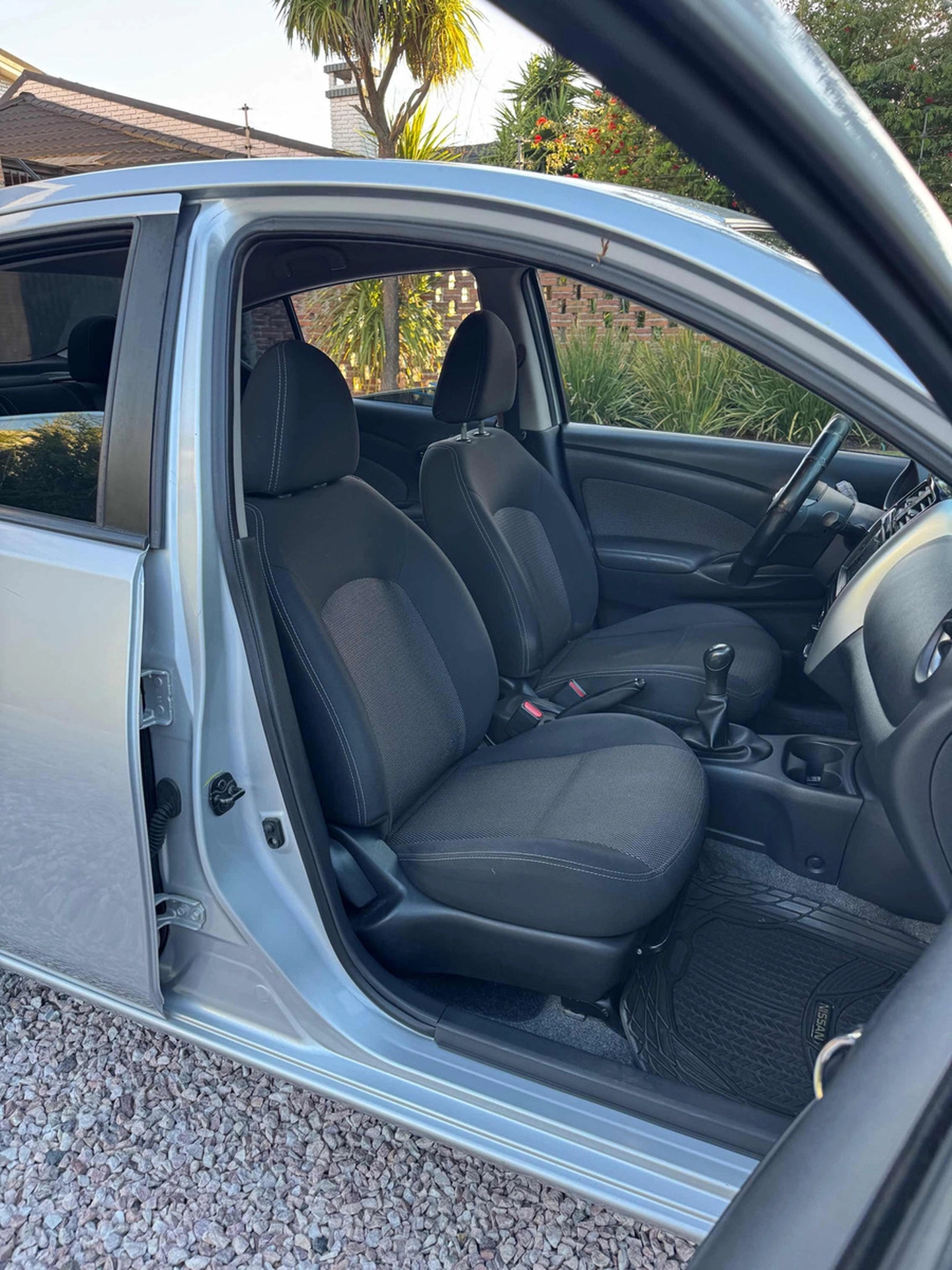 Nissan Versa 1.6 Advance Mt