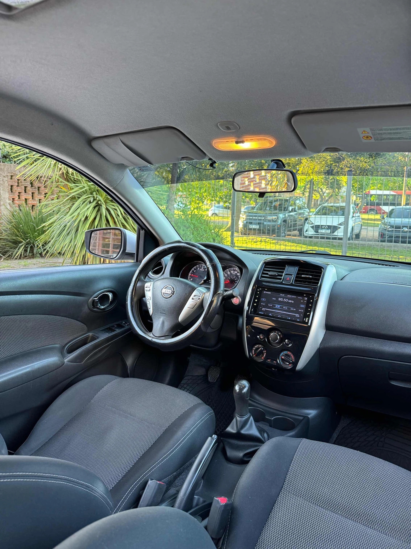 Nissan Versa 1.6 Advance Mt