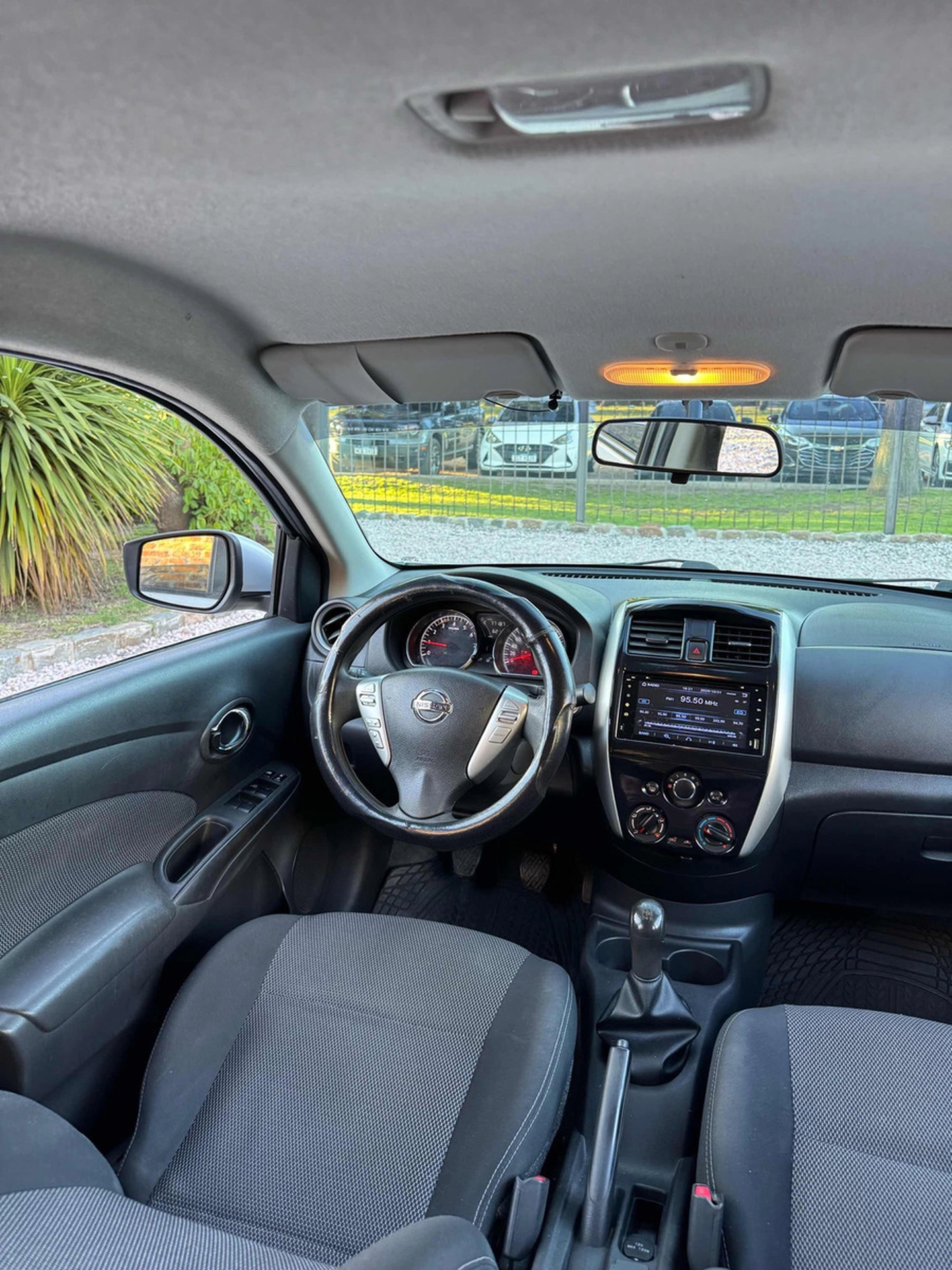 Nissan Versa 1.6 Advance Mt