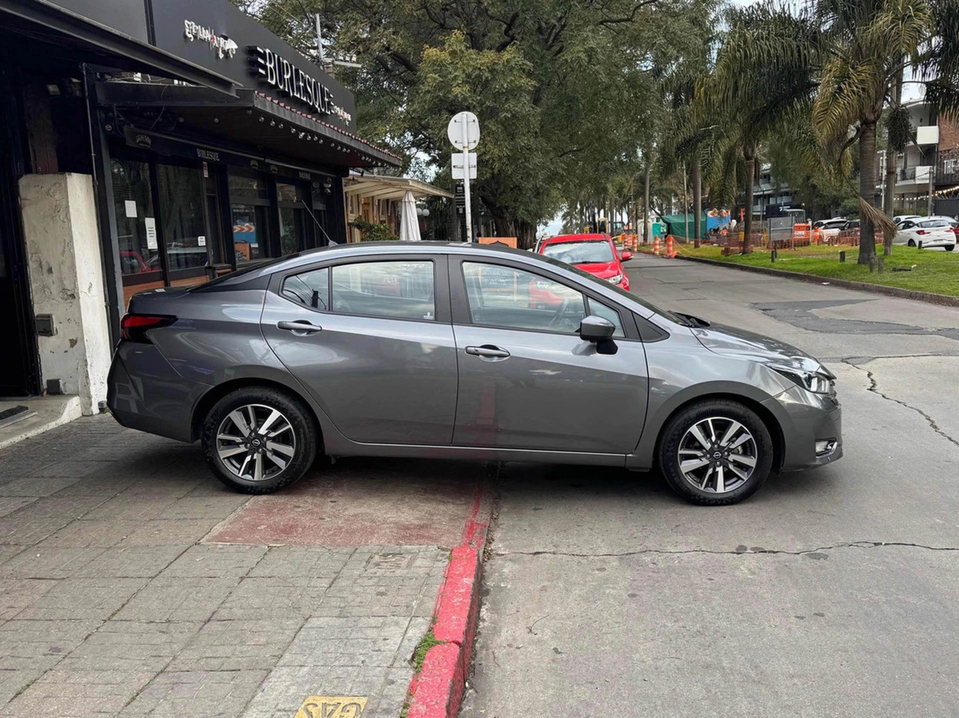 Nissan Versa 1.6 Advance At