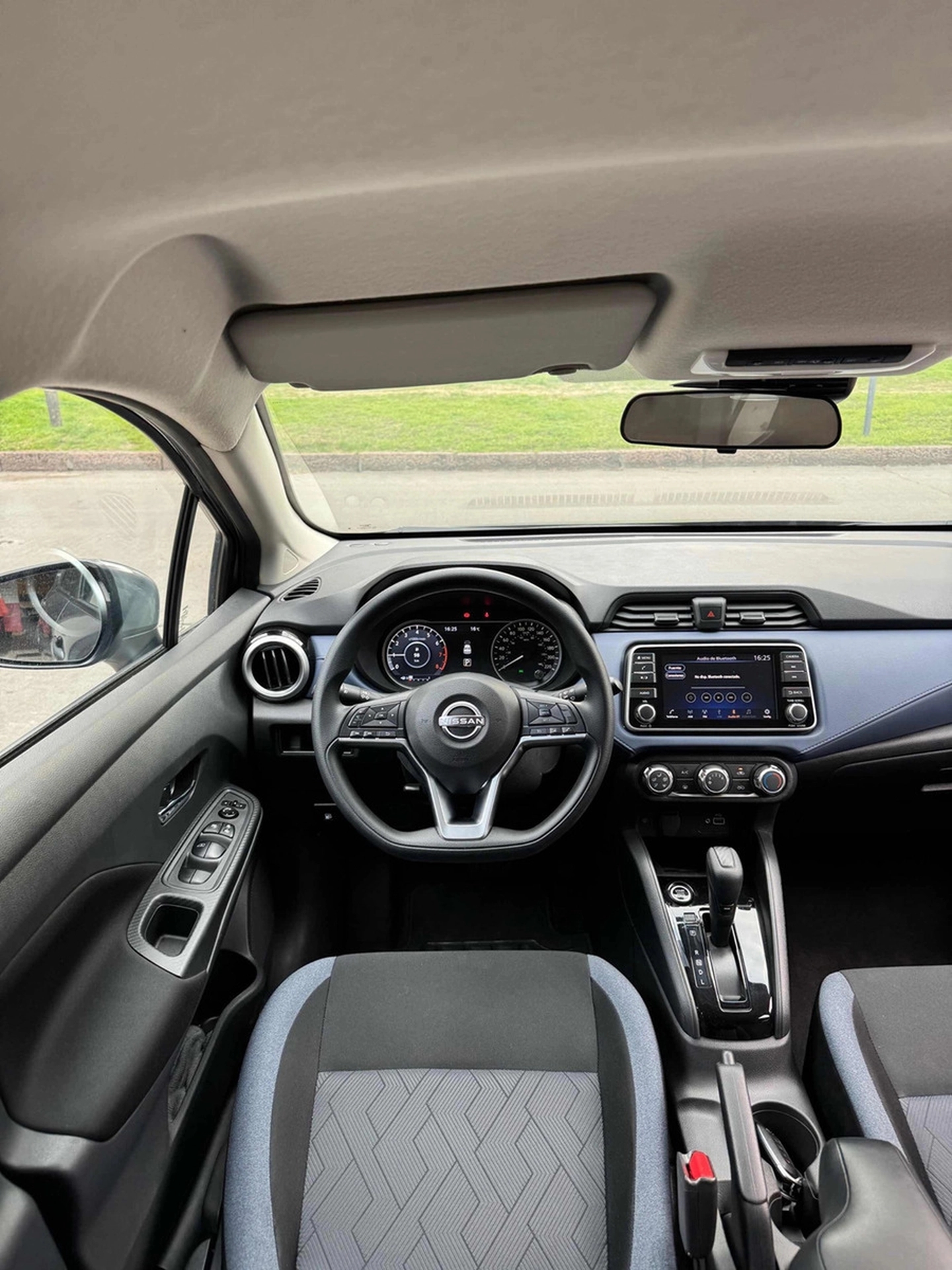 Nissan Versa 1.6 Advance At