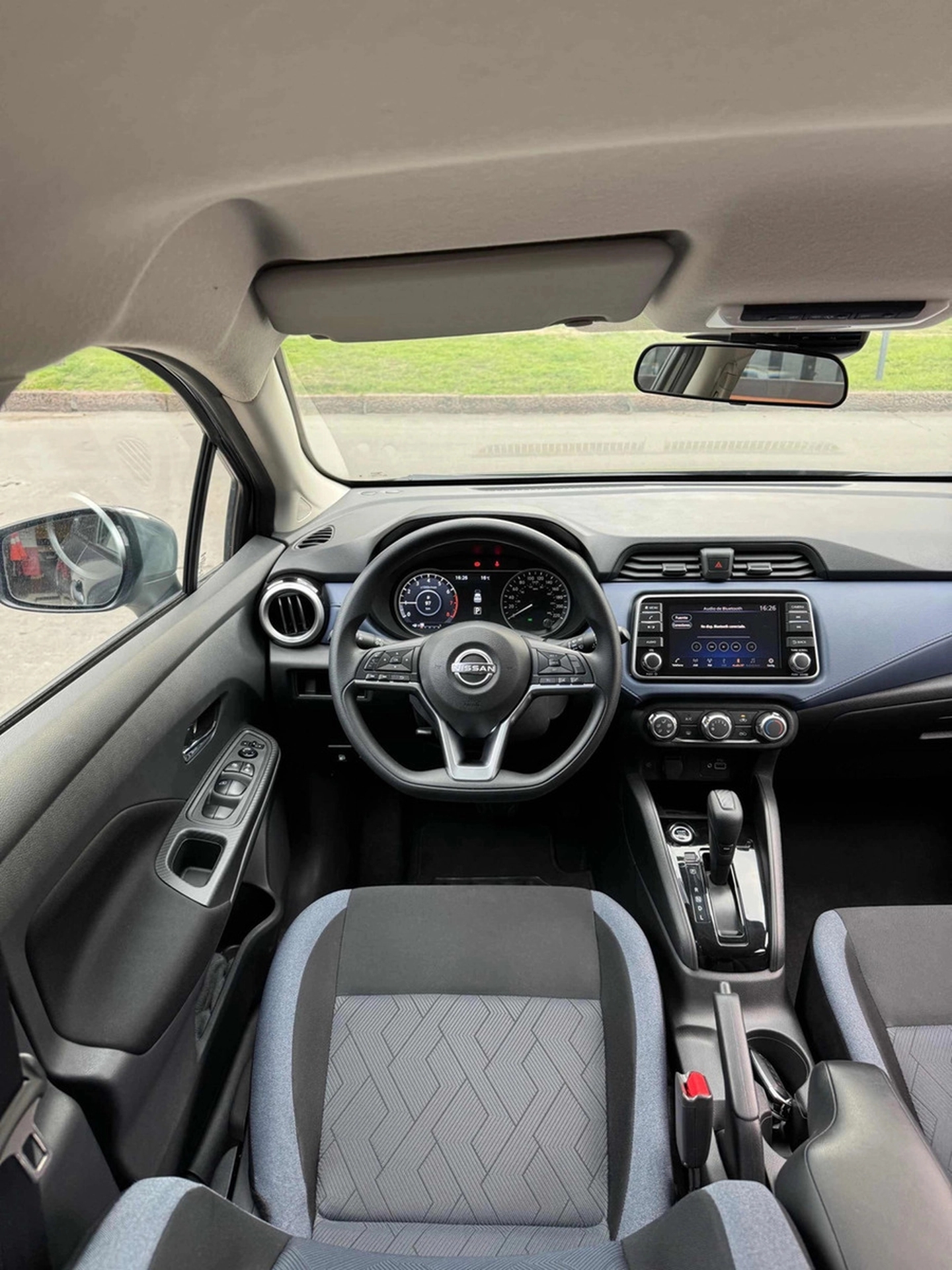 Nissan Versa 1.6 Advance At