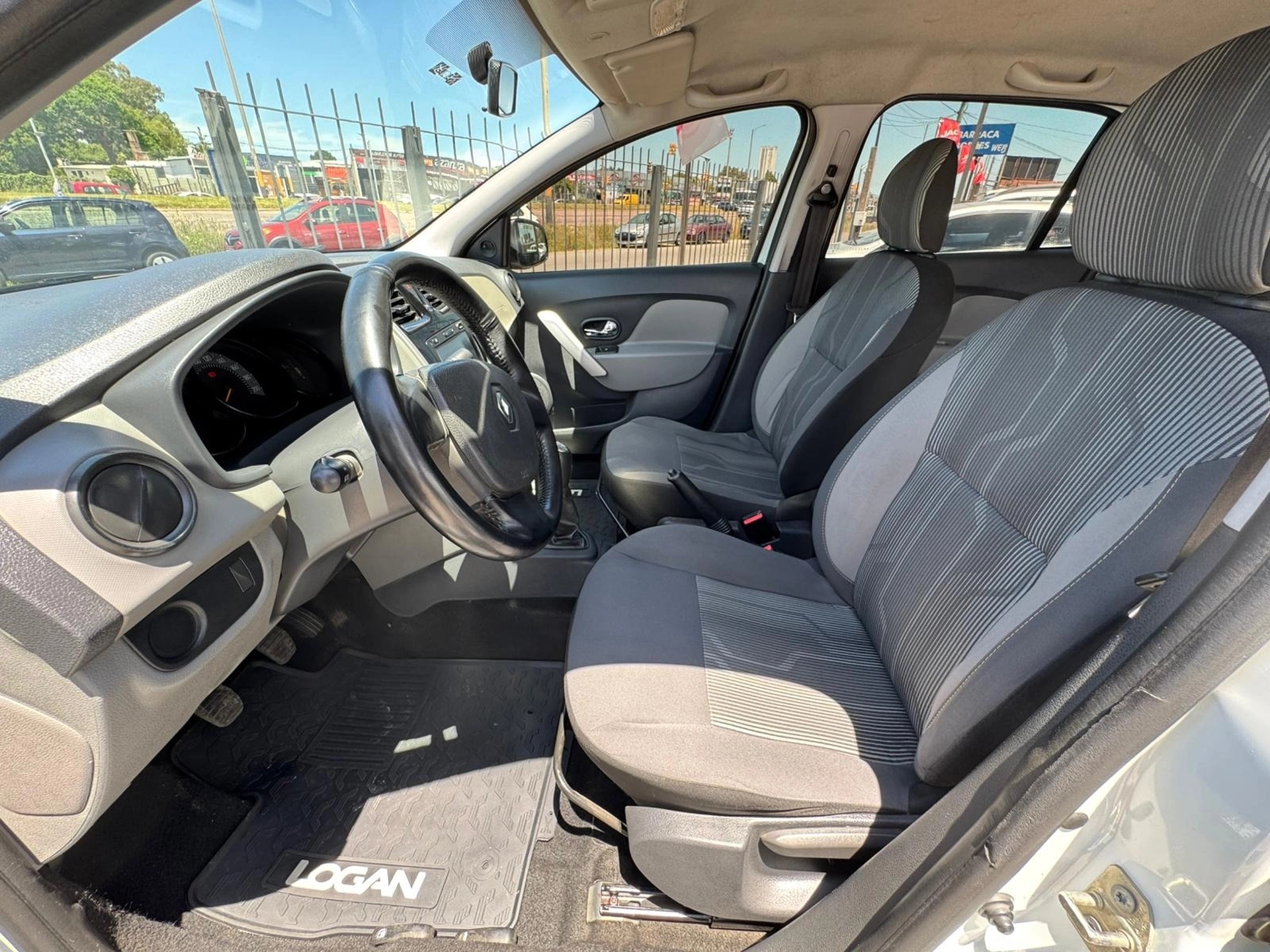 Renault Logan Expression 1.6