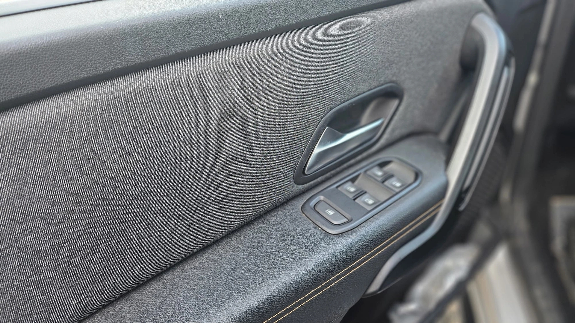 Renault Oroch Intens 1.3 TCe CVT 2WD - SOLYCAR