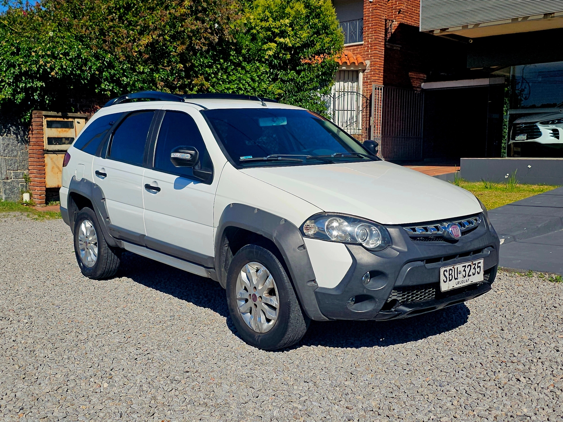 Fiat Palio Weekend Adventure