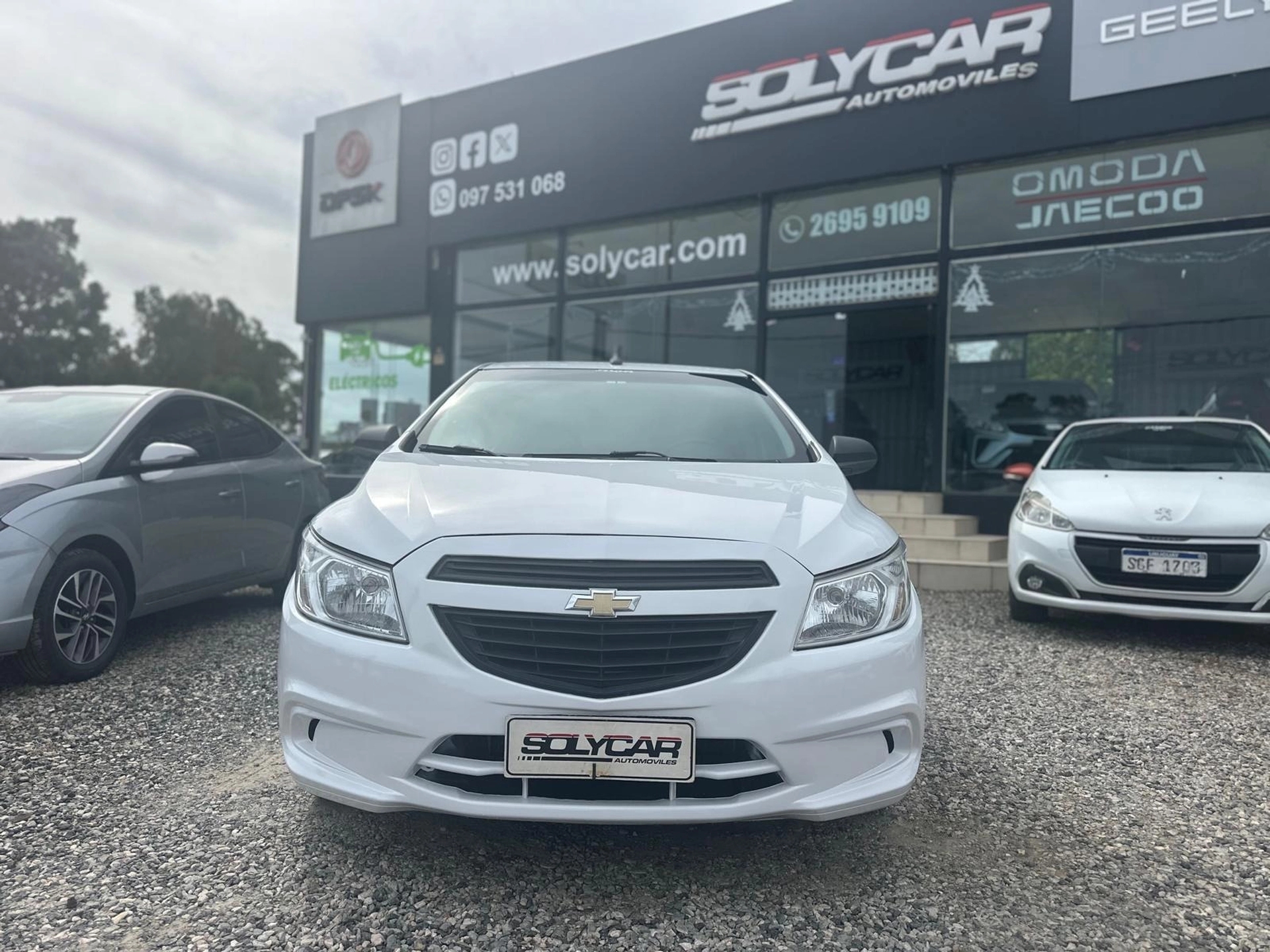 Chevrolet Onix Joy 1.0