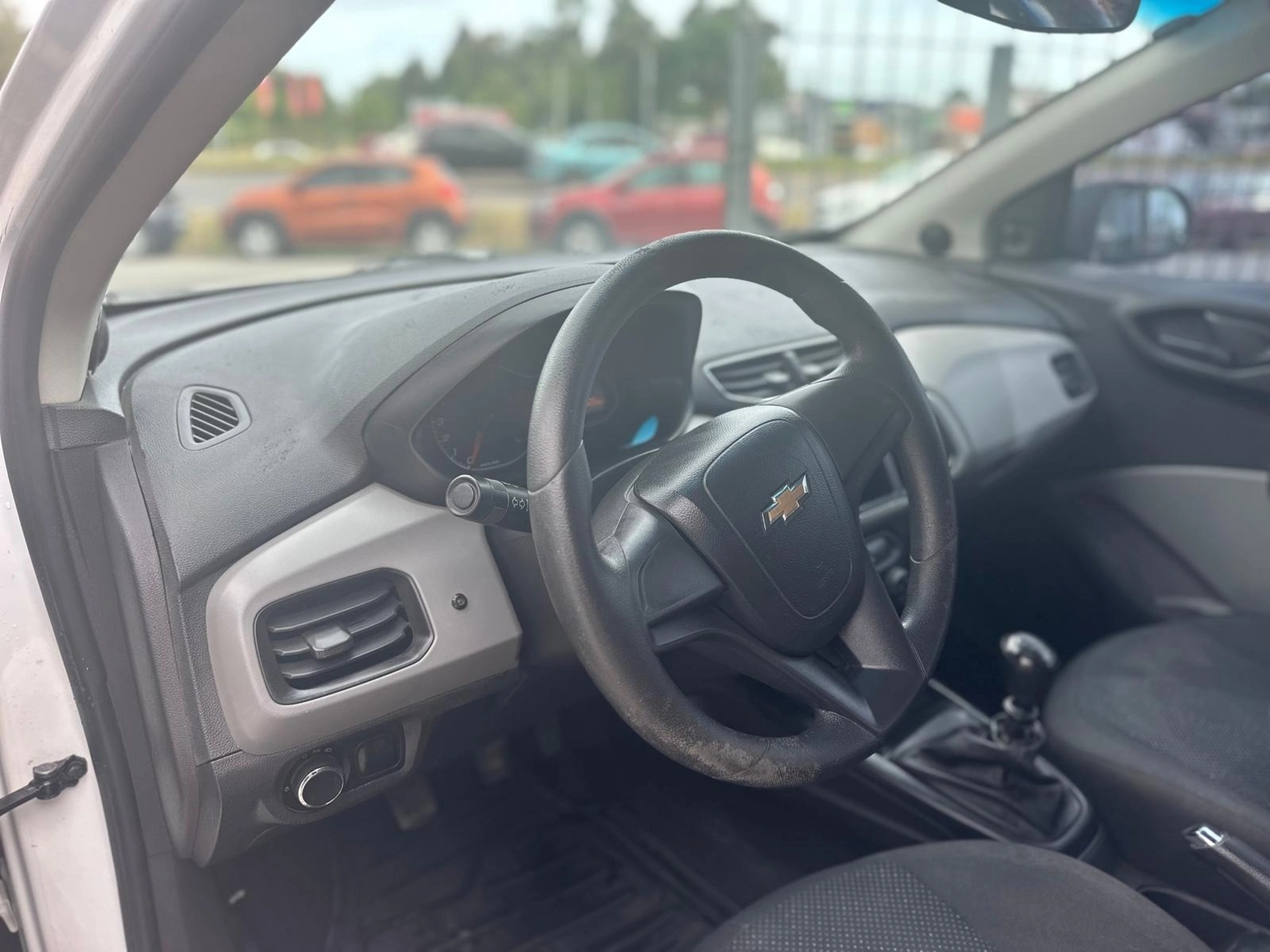 Chevrolet Onix Joy 1.0