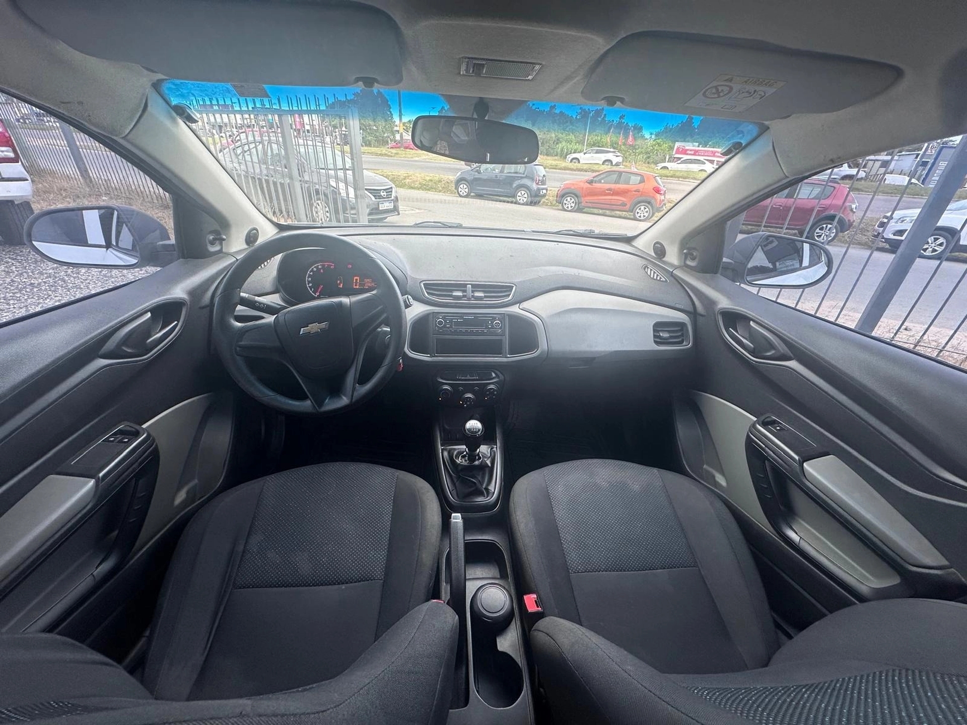 Chevrolet Onix Joy 1.0