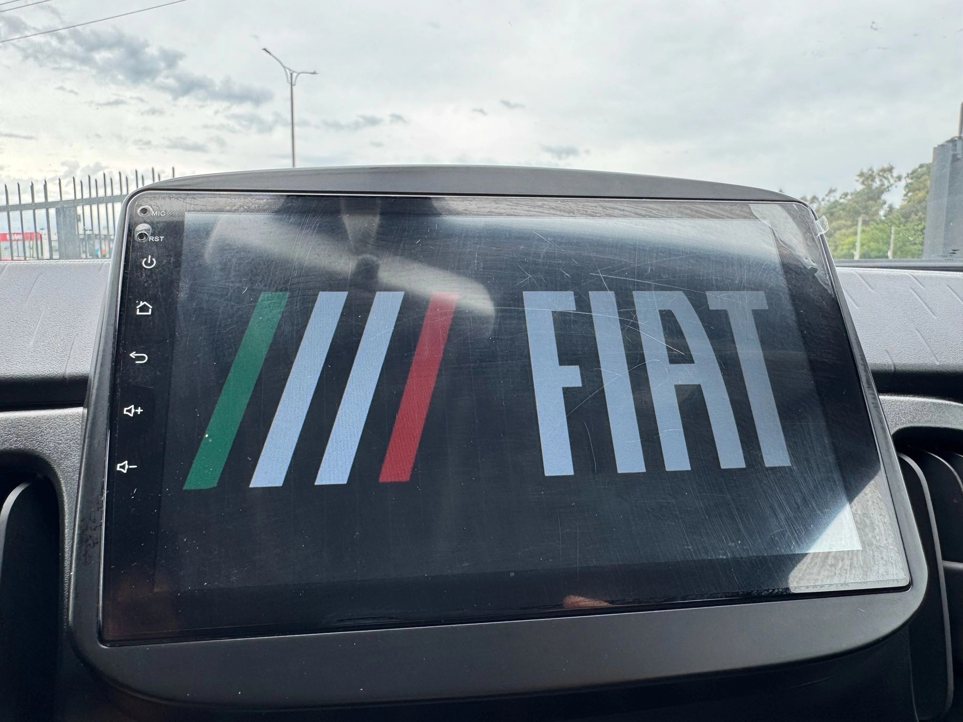 Fiat Mobi Like
