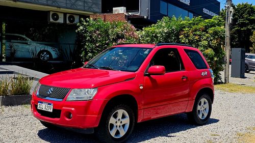 Suzuki Vitara 1.6 GLX M/T 2WD