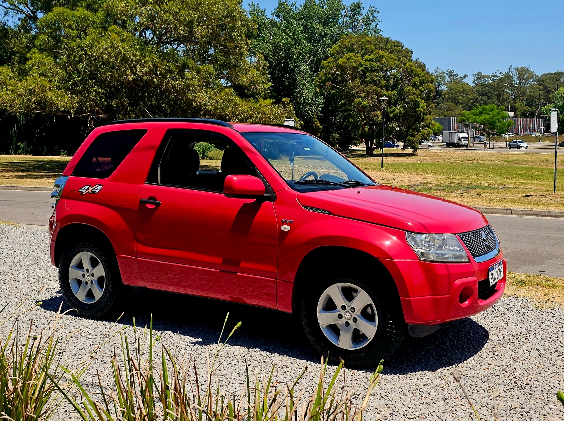 Suzuki Vitara 1.6 GLX M/T 2WD