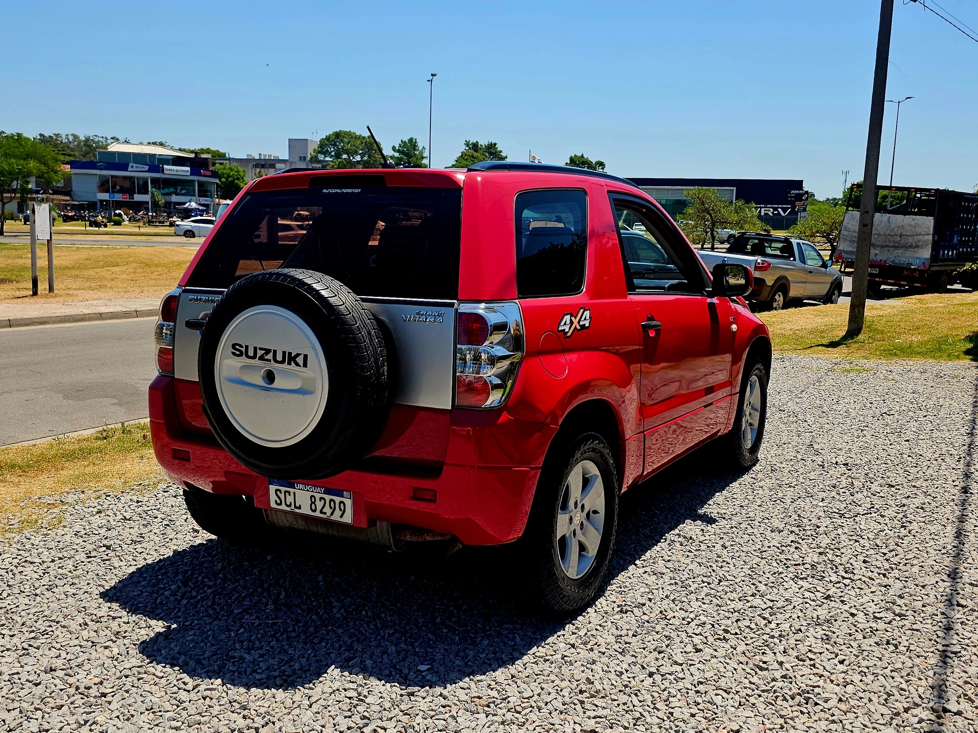 Suzuki Vitara 1.6 GLX M/T 2WD