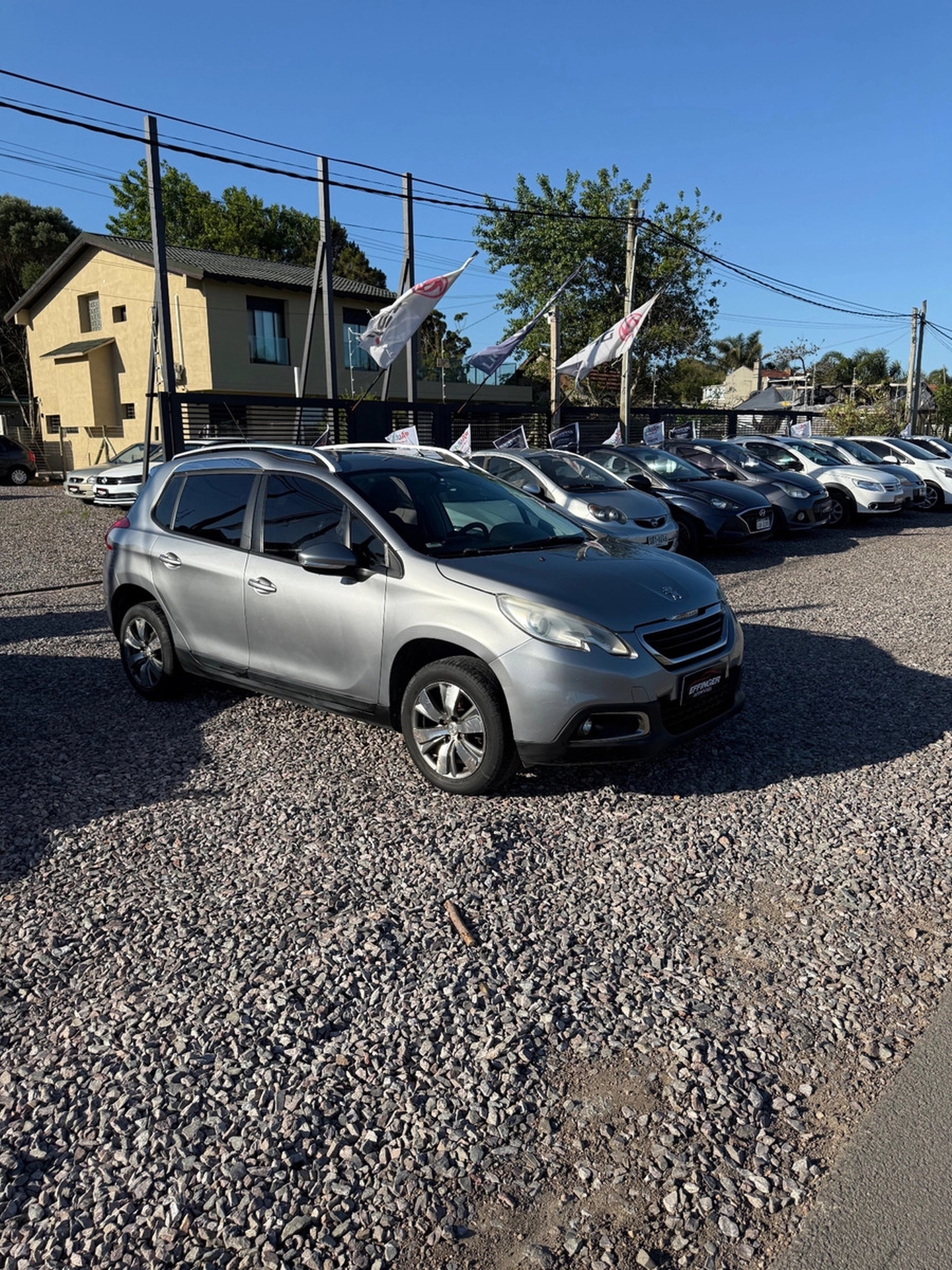 Peugeot 2008 1.2 Full Manual