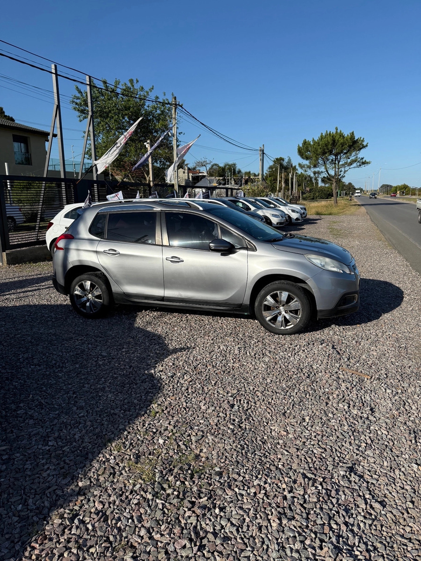 Peugeot 2008 1.2 Full Manual