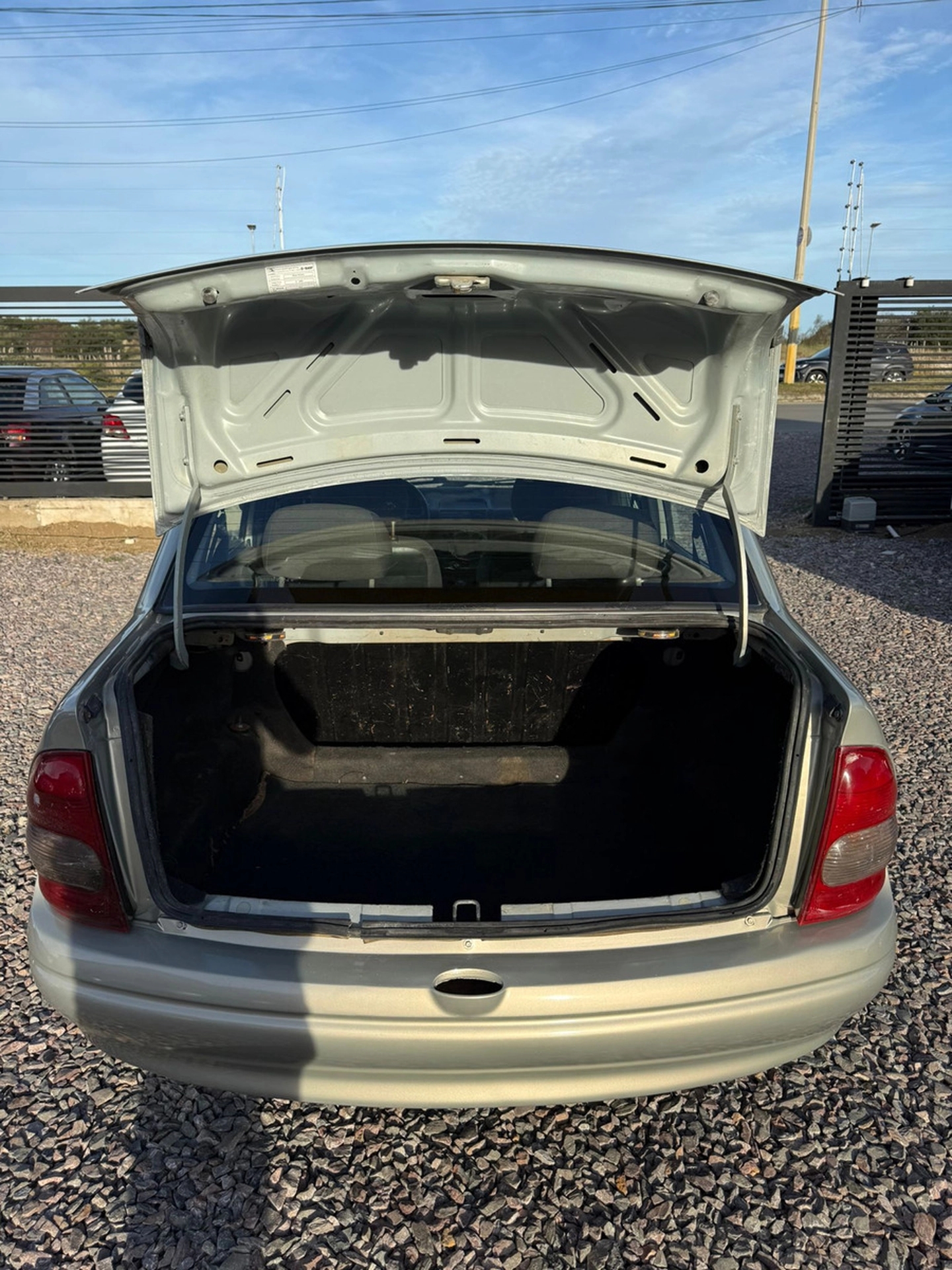 Chevrolet Corsa 1.6 Std