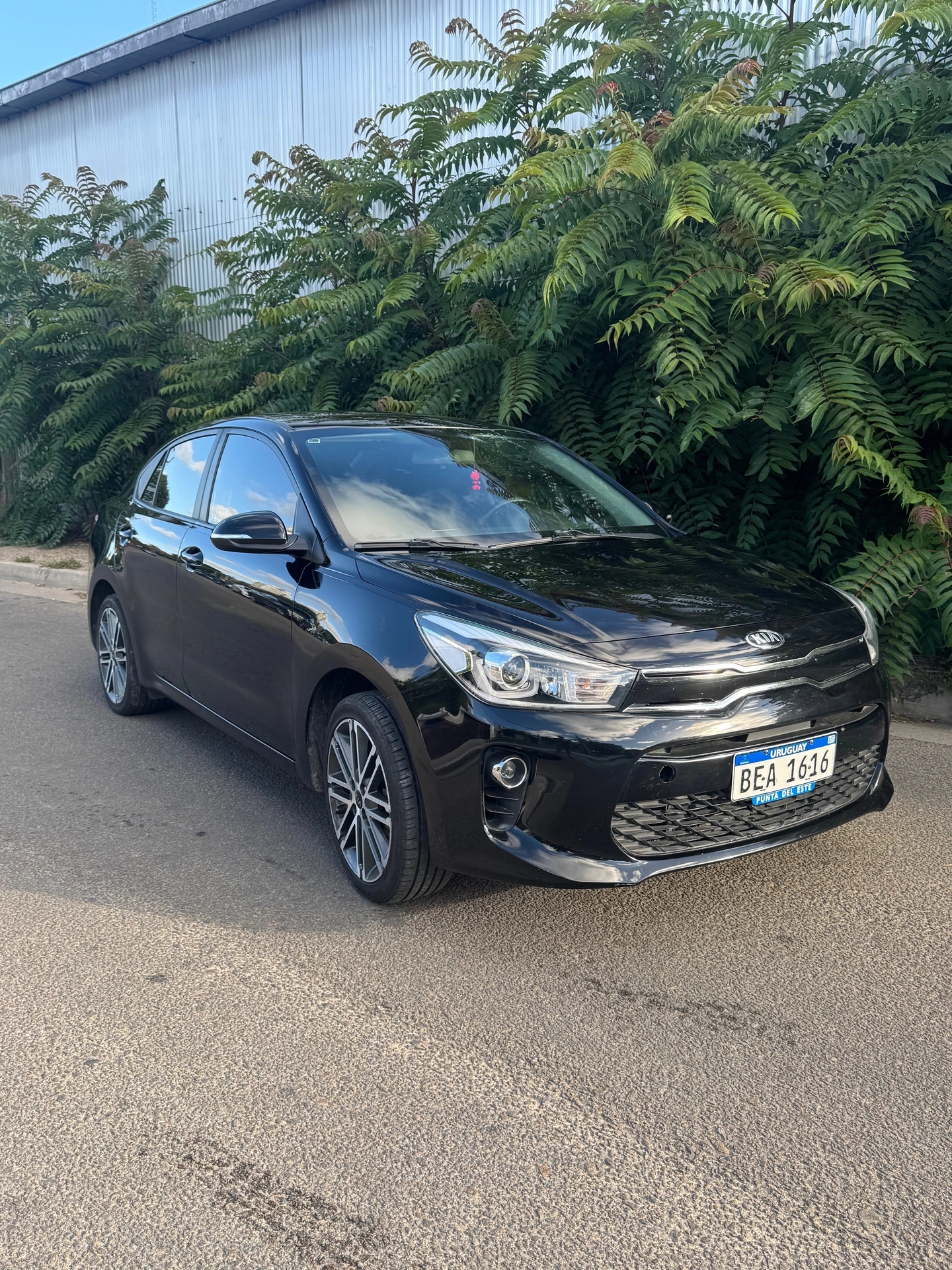 Kia Rio EX Plus Sedan A/T