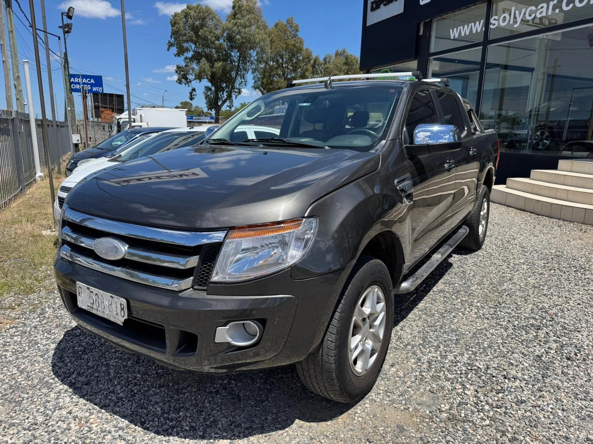 Ford Ranger XLT 3.2 TDCI 4x4 A/T Cabina Doble
