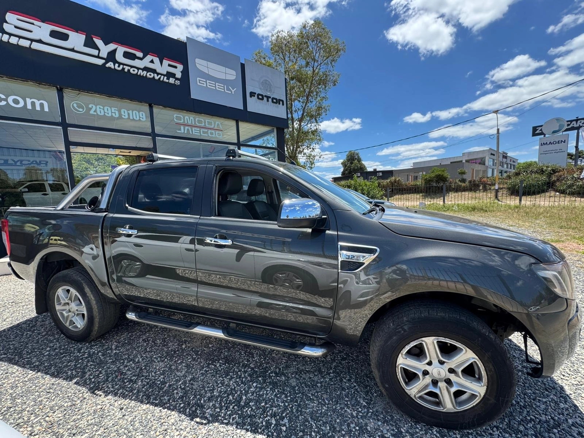 Ford Ranger XLT 3.2 TDCI 4x4 A/T Cabina Doble