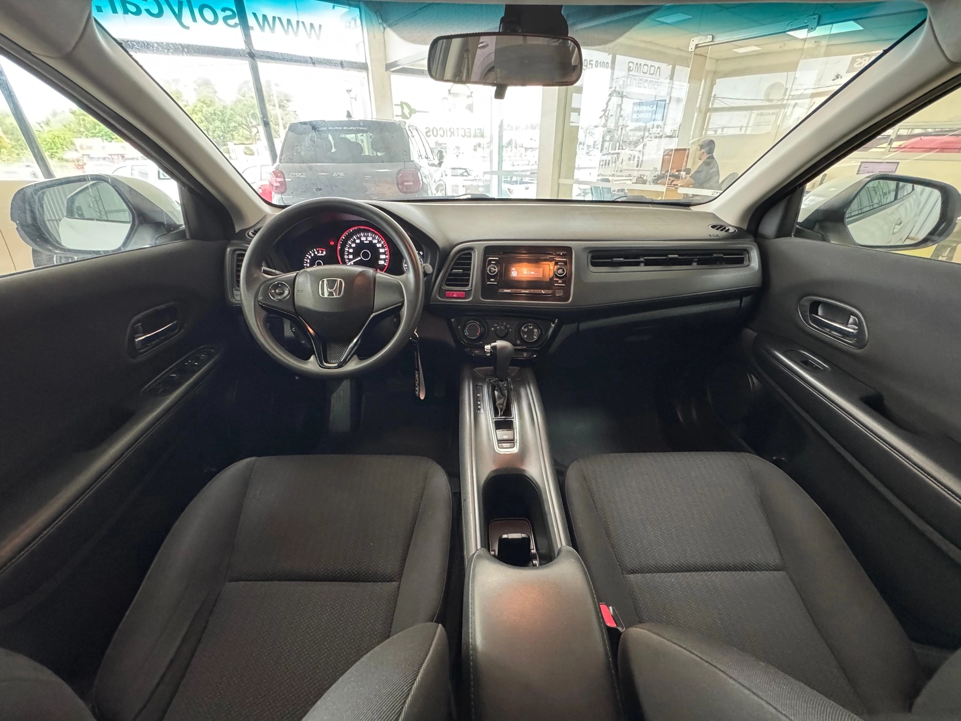 Honda HR-V 1.8 LX CVT 2WD - Solycar