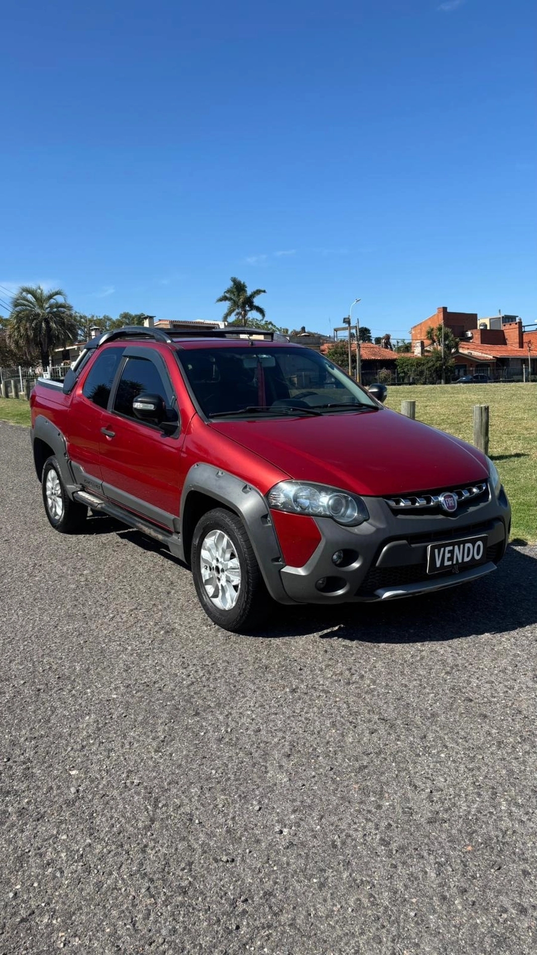 Fiat Strada Adventure cabina doble tres puertas 1.6