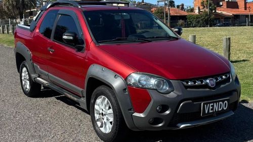 Fiat Strada Adventure cabina doble tres puertas 1.6